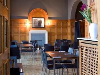 La Royale Hotel 2*